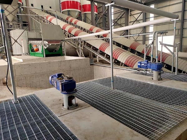 振動砂石分離機